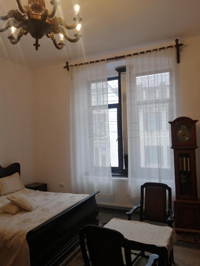 Casa Continentelor Hotel Câmpulung Buitenkant foto